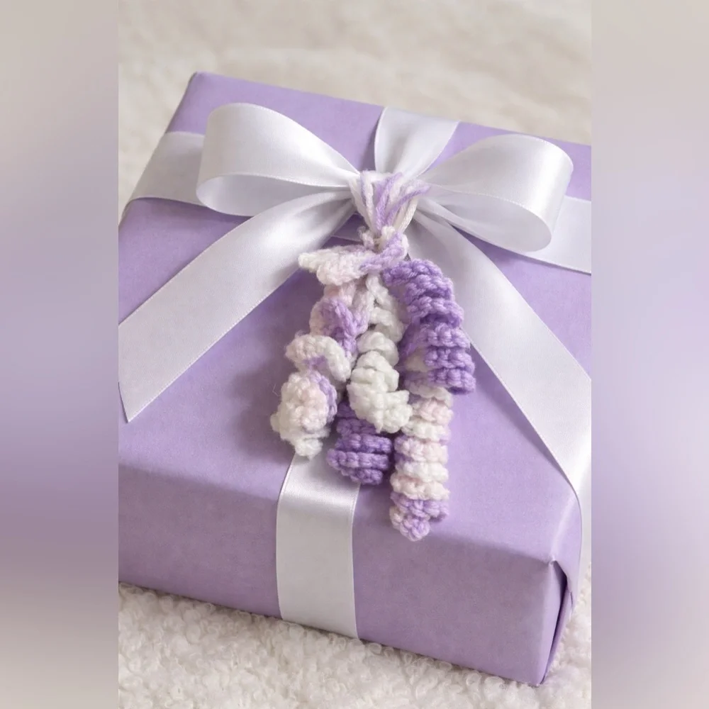 Handmade gift bow